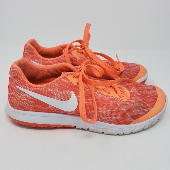 Nike Womans Size 7 Orange White Running Shoe FLAW Read Description - Picture 9 of 16